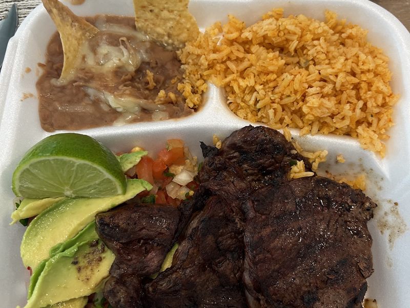 Mando's food